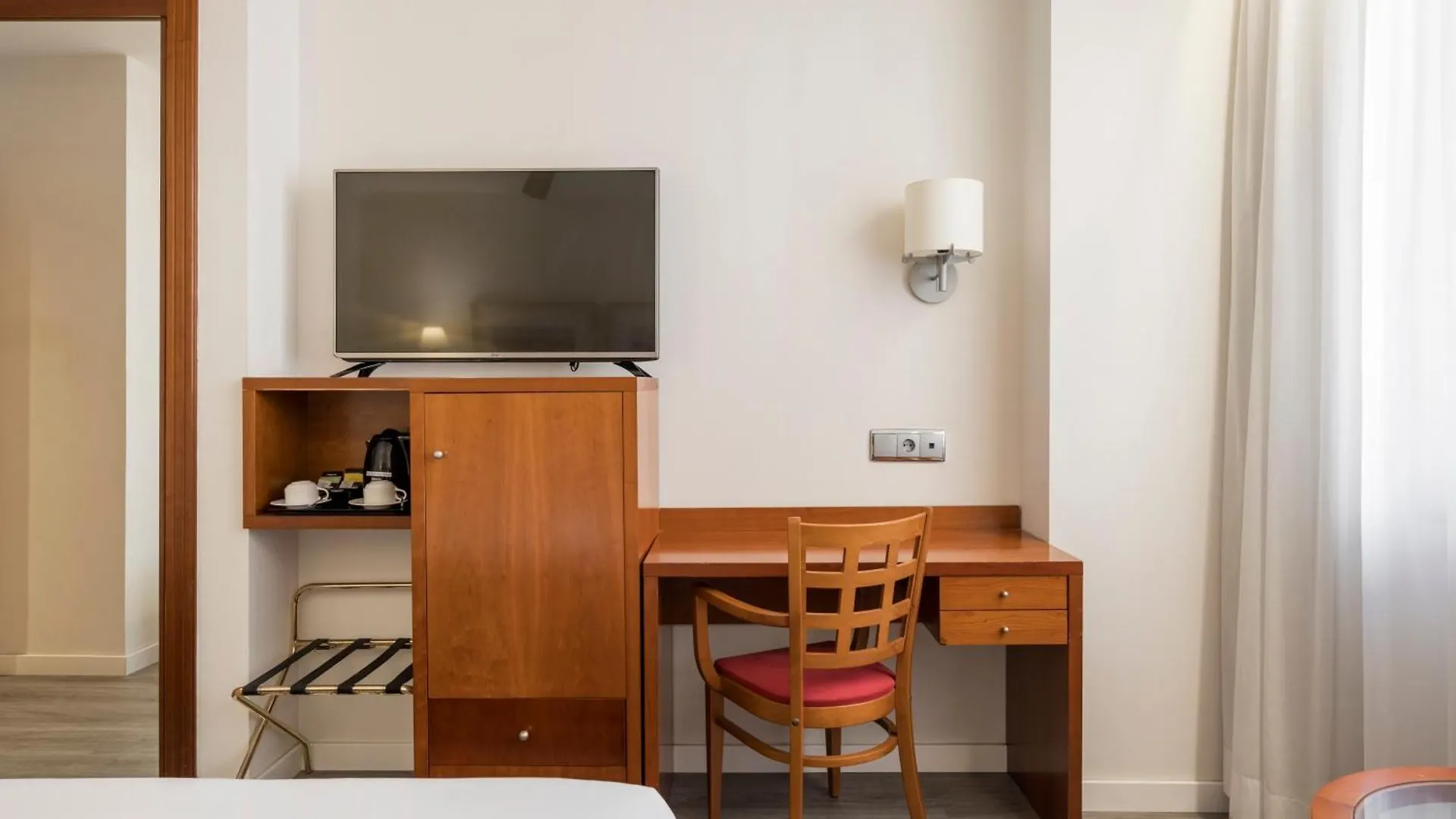 **** Hotel Ilunion Les Corts Spa Barcelona Hiszpania